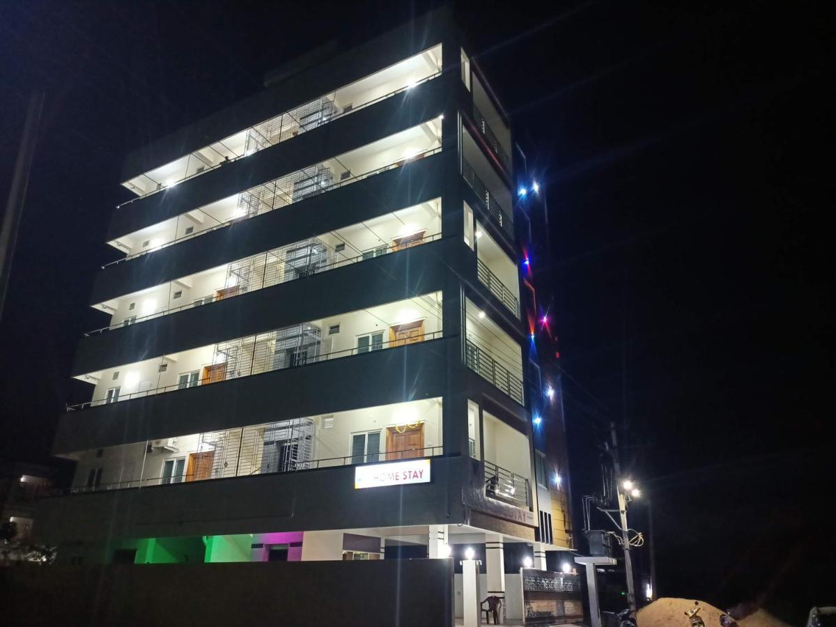 Four Seasons Home Stay Tirupati Exterior foto